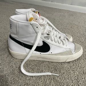 Women’s Nike Blazer tennis shoes